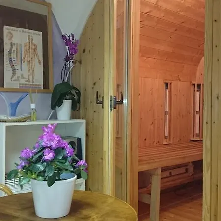 žebrák Hotel 3*